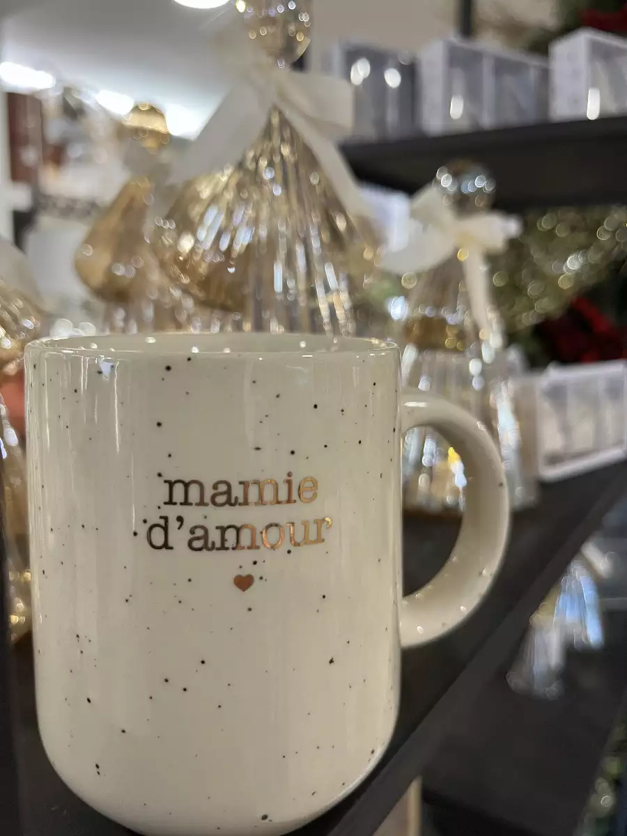 Mug moucheté mamie en grès blanc 38cl