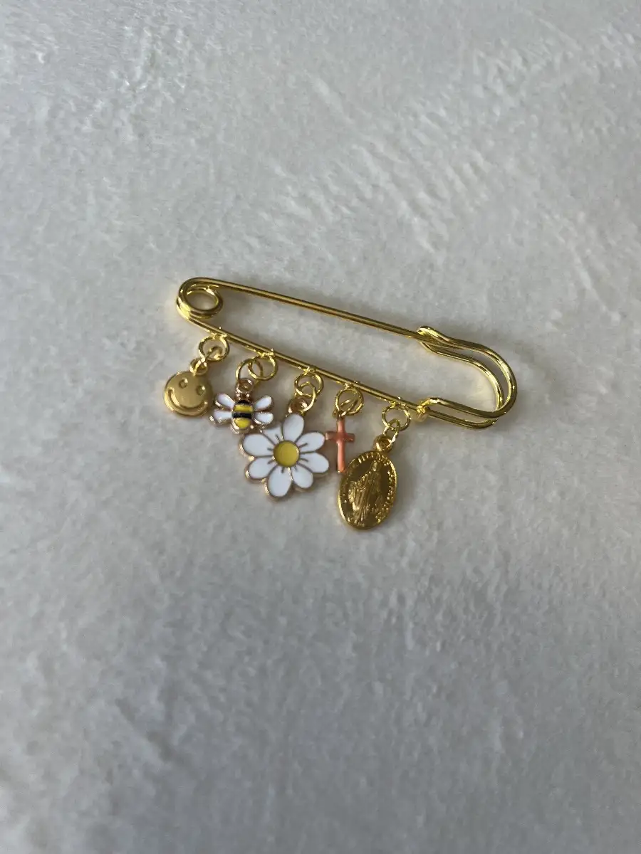 Broche 15.