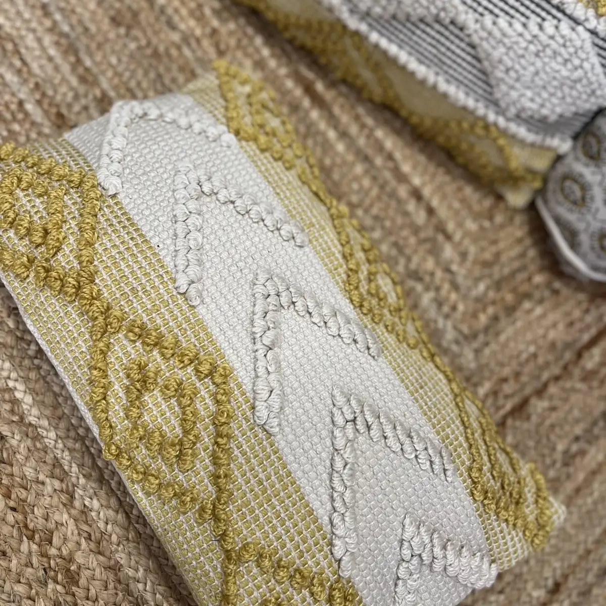 Housse de coussin  jaune et écru