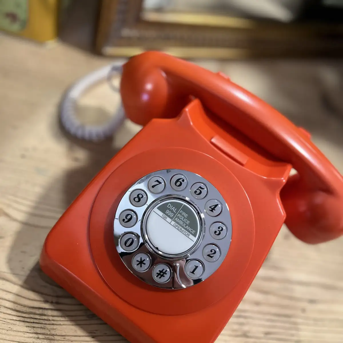 Téléphone orange
