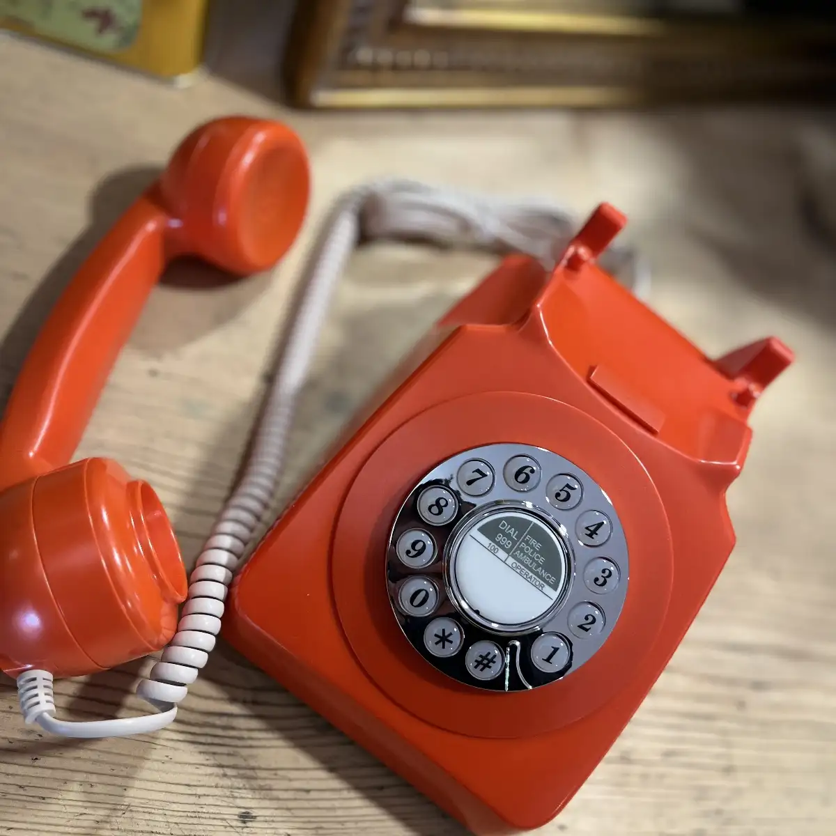 Téléphone orange