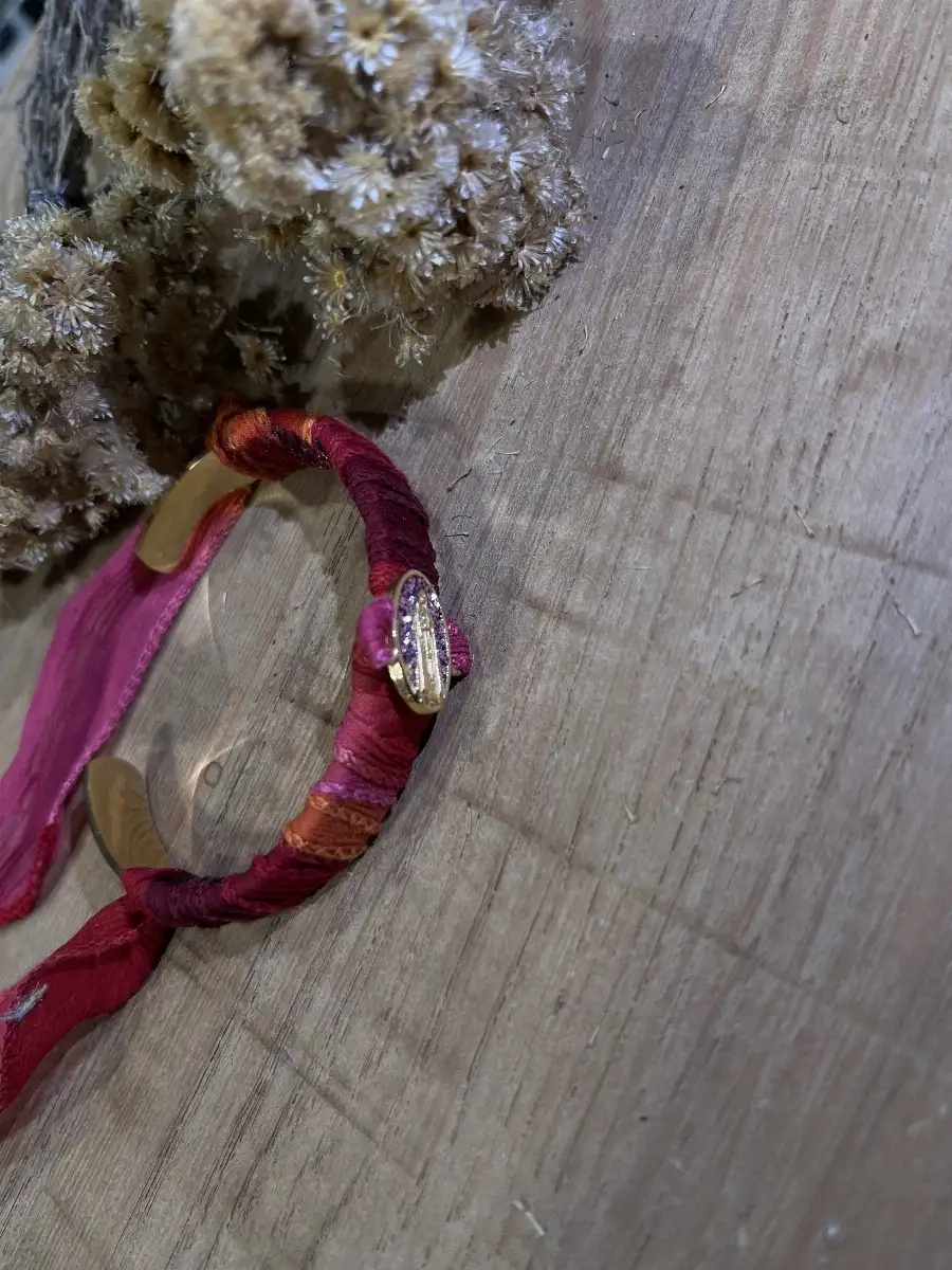 Jonc Foulard rouge Madone