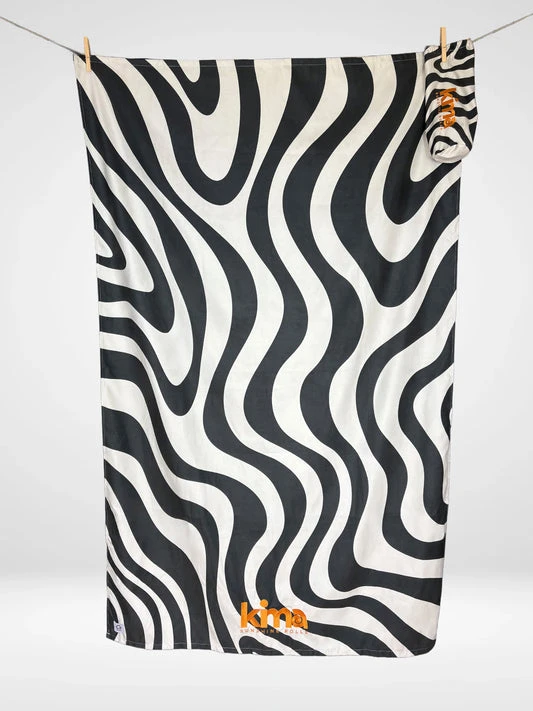 Serviette de plage XXL en microfibres - WAVY Panda
