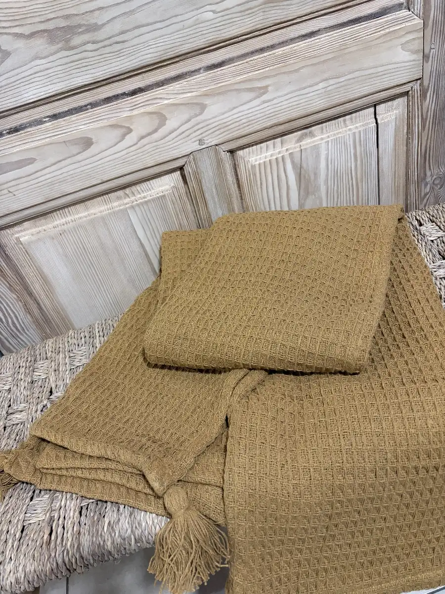 Plaid effet gaufrettes jaune moutarde